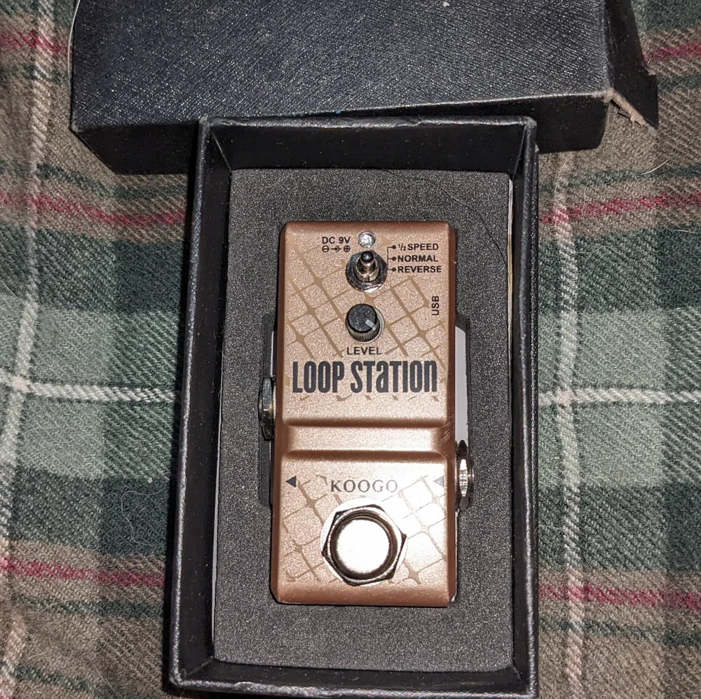 loop station - Picture 1 of 1